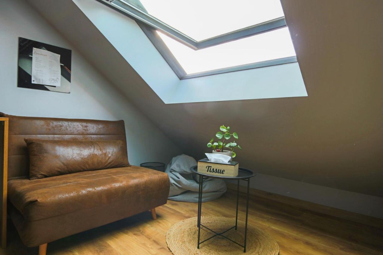 Maisonnette En Duplex Avec Terrasse Breux-Jouy Ngoại thất bức ảnh