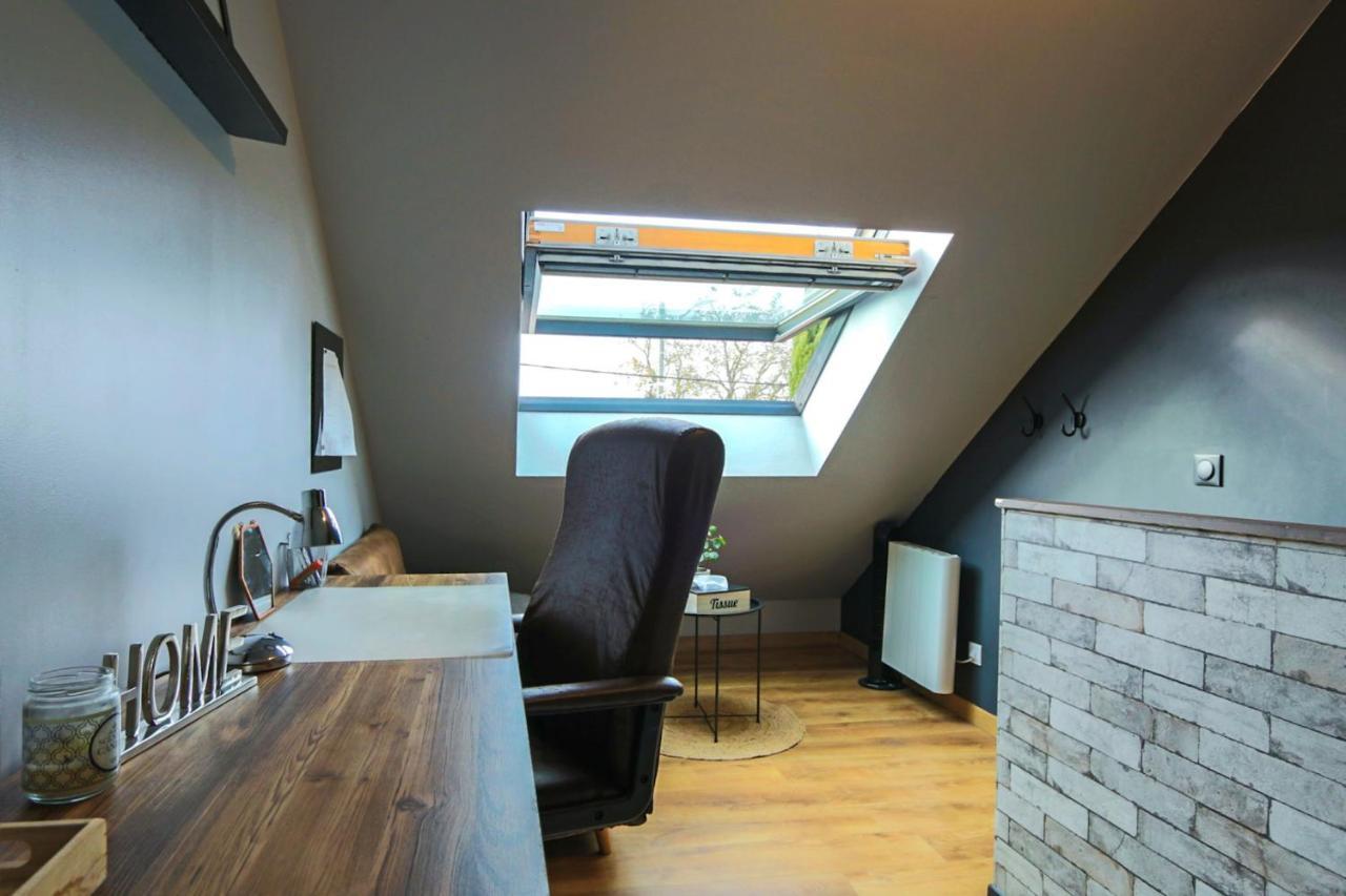 Maisonnette En Duplex Avec Terrasse Breux-Jouy Ngoại thất bức ảnh