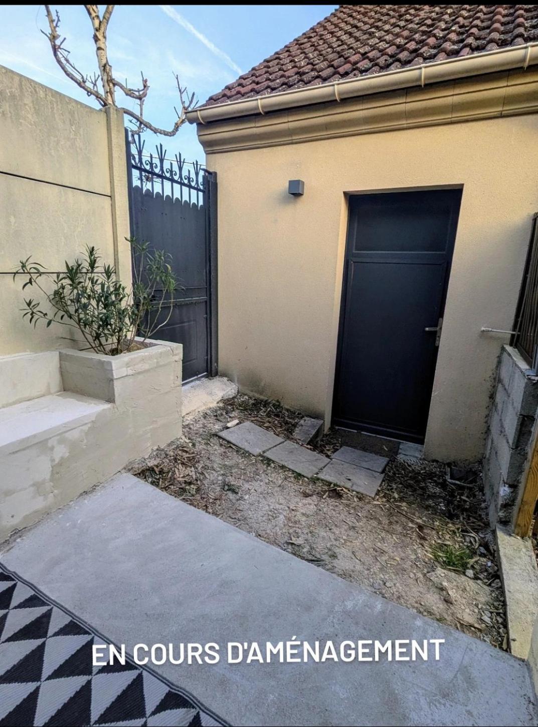 Maisonnette En Duplex Avec Terrasse Breux-Jouy Ngoại thất bức ảnh